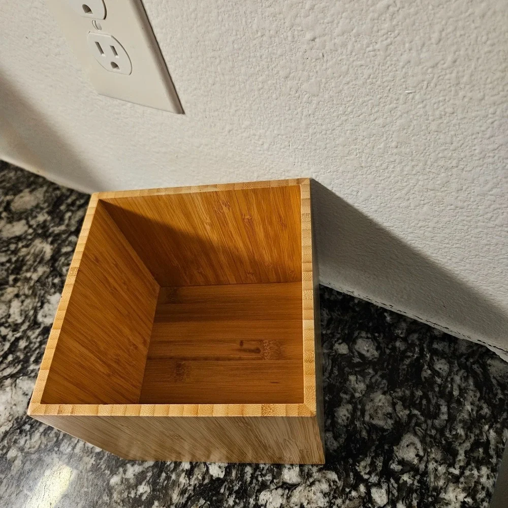Teleflora Wooden Bamboo Storage Square Box‎